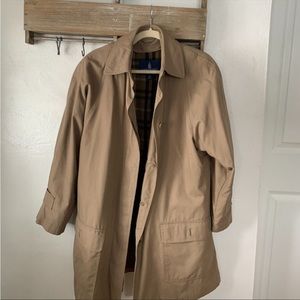 London Fog Tan Trenchcoat with Plaid Interior